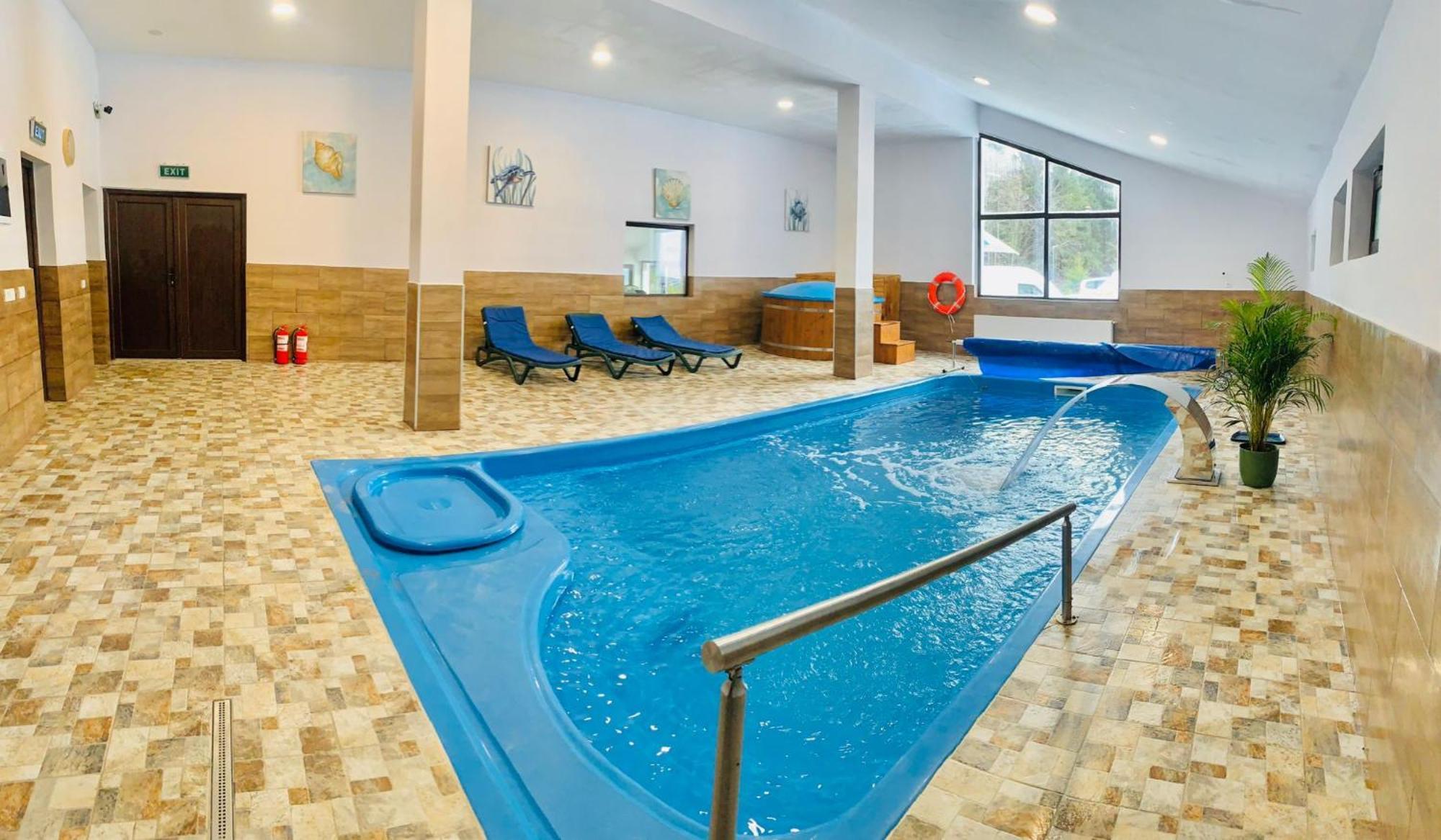 Cerbul Chalet Accommodation & Wellness Rîşnov エクステリア 写真
